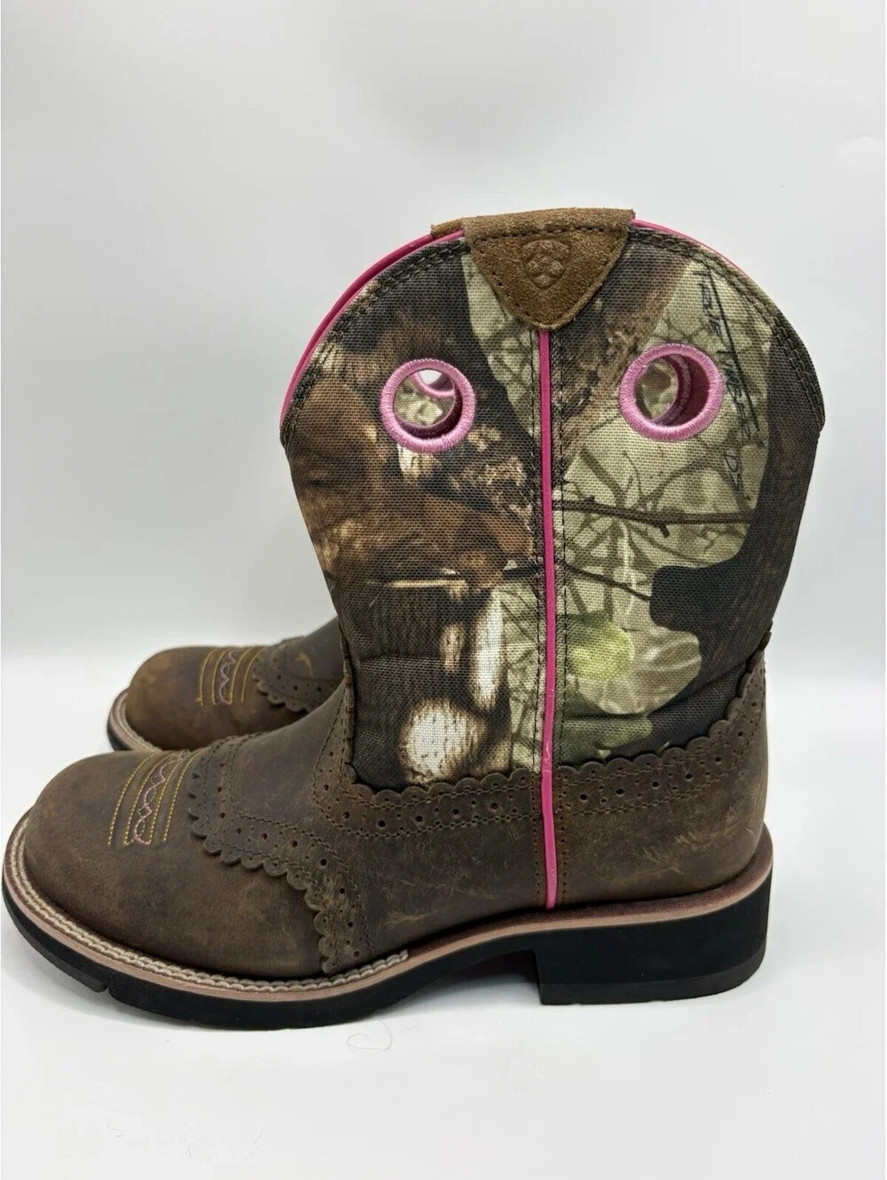 Ariat Fatbaby Camo Boots Women’s Pink Camouflage Cowboy Boots Size 7.5 B NWOB